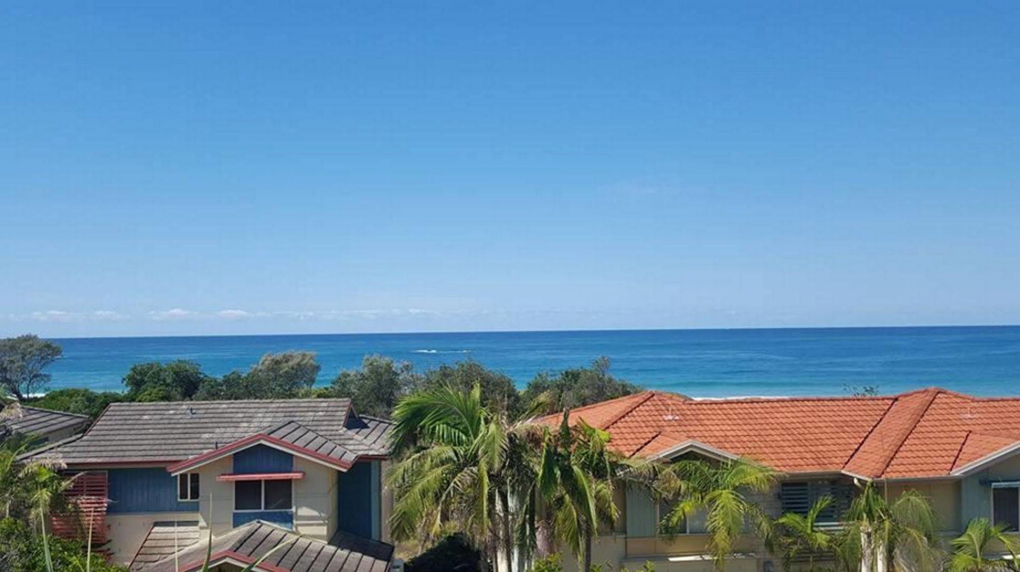 Aqualuna Beach Resort Sapphire Beach Eksteriør bilde