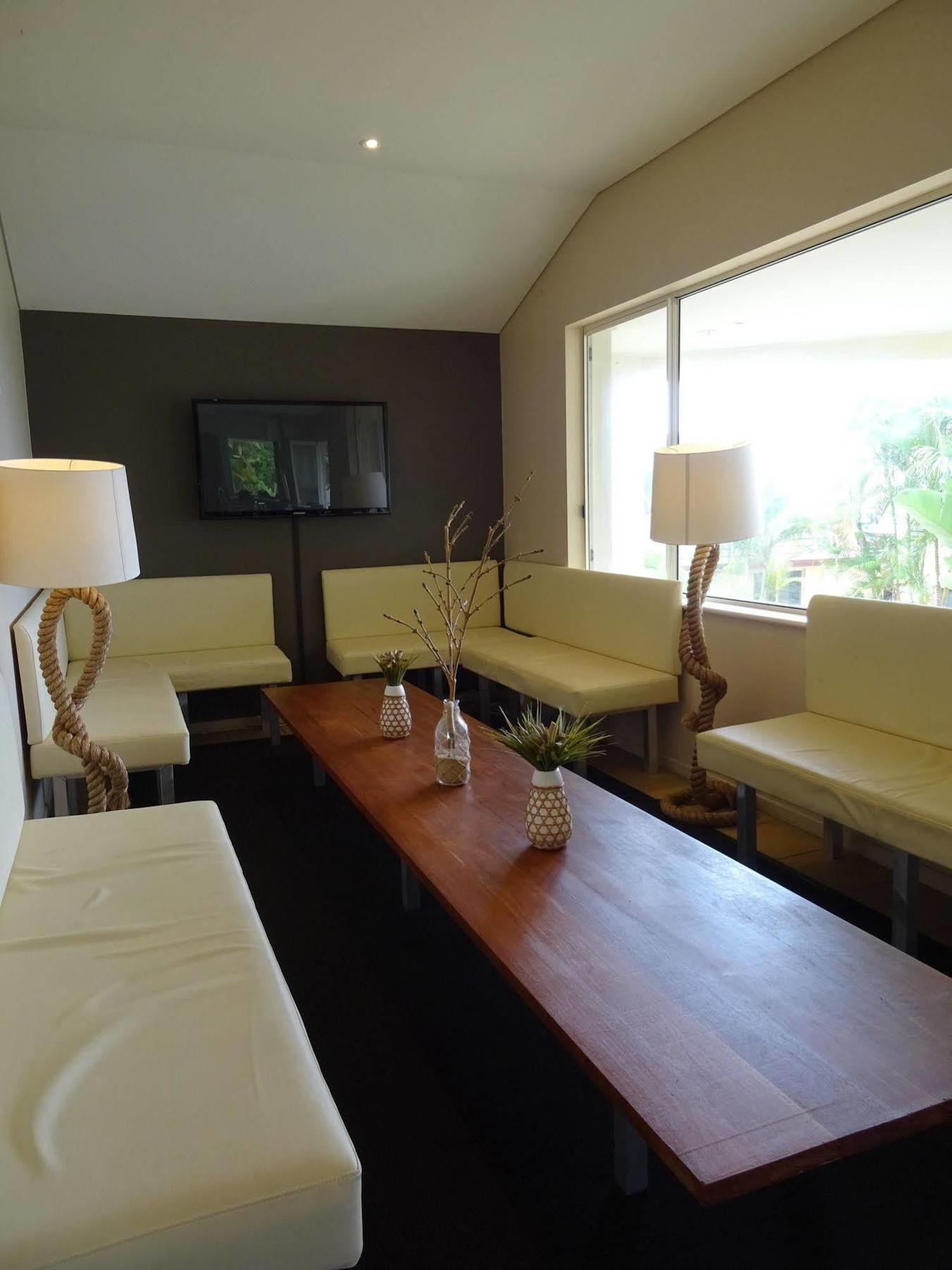 Aqualuna Beach Resort Sapphire Beach Eksteriør bilde